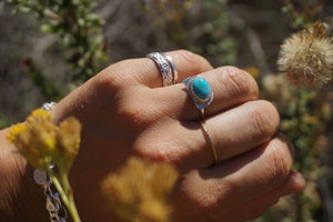 ‘Mini Feather Cut Ring #8 SIZE 6 // Sterling + Kingman Turquoise