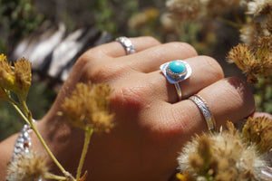 ‘Mini Feather Cut Ring #2 SIZE 8 // Sterling + Kingman Turquoise