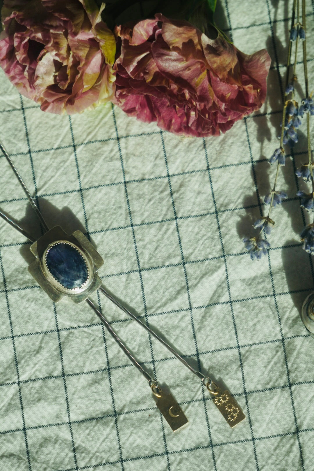 Sterling + Stone Minimal Bolo Necklace // Faceted Rose Cut Sapphire