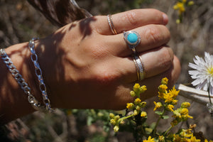 ‘Mini Feather Cut Ring #4 SIZE 7 // Sterling + Kingman Turquoise