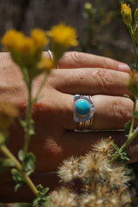 ‘Mini Feather Cut Ring #6 SIZE 7.5 // Sterling + Kingman Turquoise
